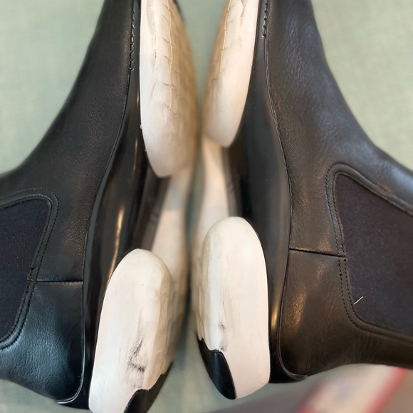 Cole Hahn pull on booties *like new* - Picture 9 of 11